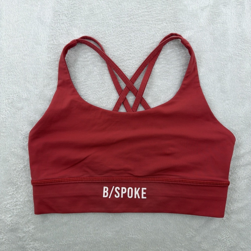 Lululemon Women's Sports Bra Size 8 Red Colored, Criss Cross Back Strappy Sport